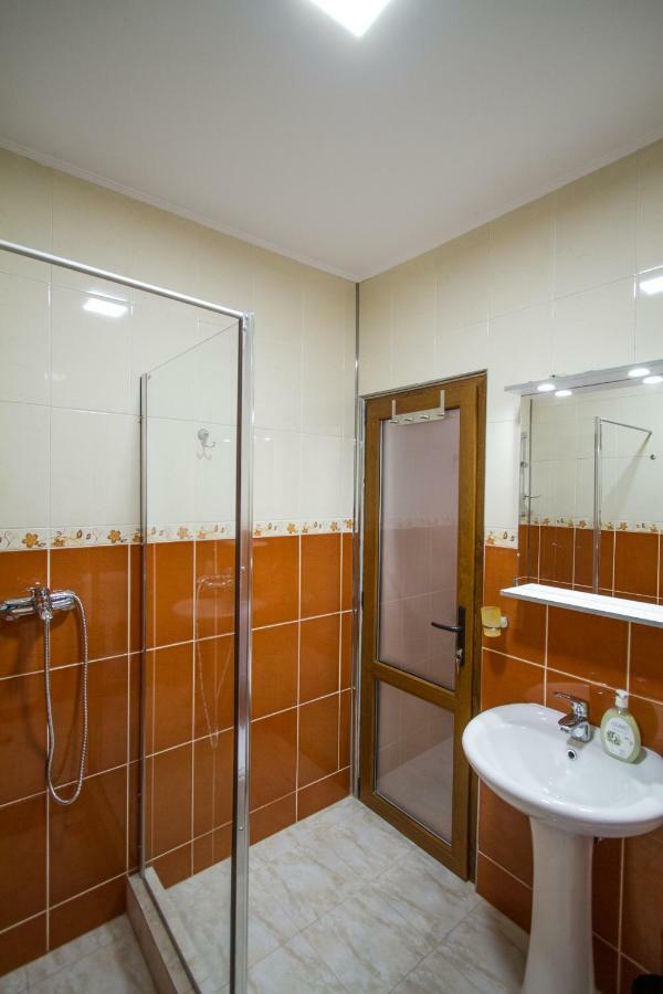 Pe Tocile Apartment Braszów Zewnętrze zdjęcie