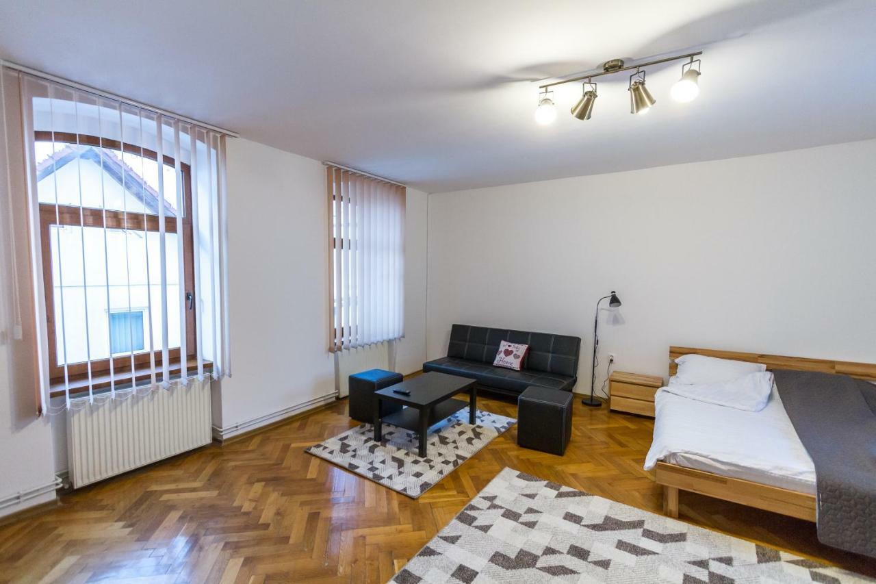 Pe Tocile Apartment Braszów Zewnętrze zdjęcie