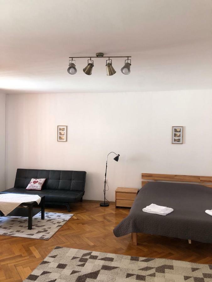 Pe Tocile Apartment Braszów Zewnętrze zdjęcie